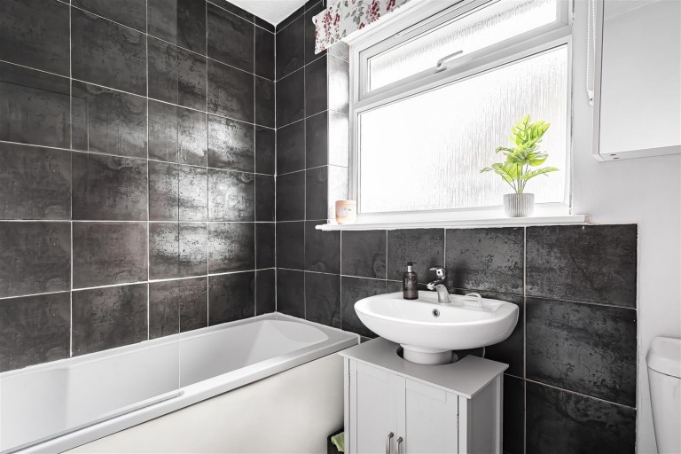 Images for The Willows, Daventry, NN11