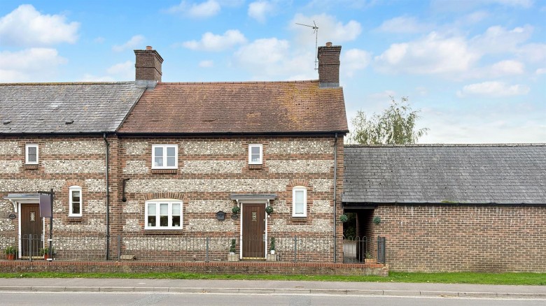 Click the photo for more details of Bournemouth Road, Charlton Marshall, Blandford Forum