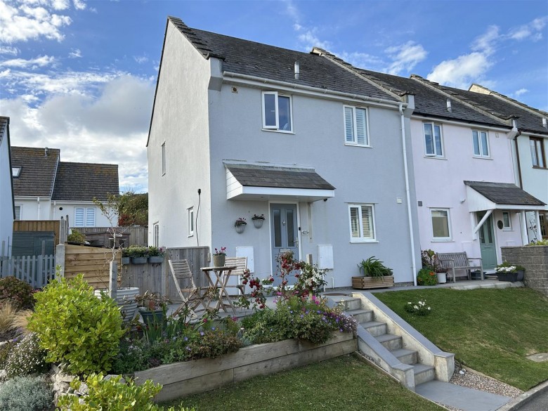 Click the photo for more details of Hammonds Mead, Charmouth, Bridport