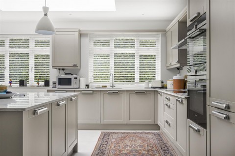 Click the photo for more details of Peppard Lane, Henley-On-Thames