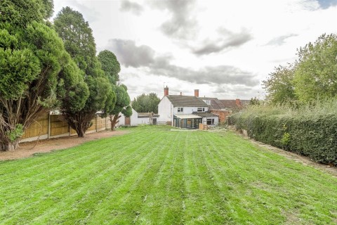 Click the photo for more details of Coleshill Road, Nuneaton