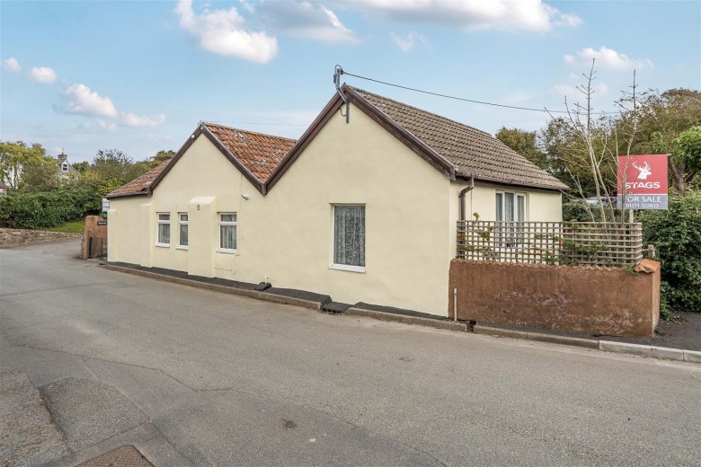 Click the photo for more details of North Lane, Bickington