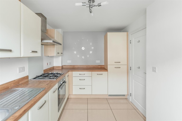 Images for Wren Crescent, Bodicote - no onward chain