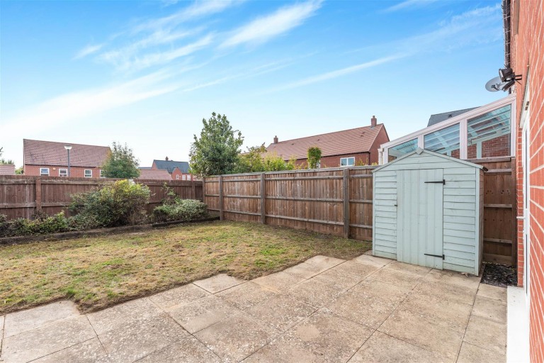 Images for Wren Crescent, Bodicote - no onward chain