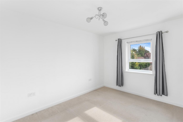 Images for Wren Crescent, Bodicote - no onward chain