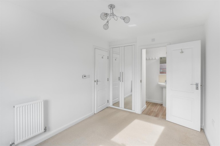 Images for Wren Crescent, Bodicote - no onward chain