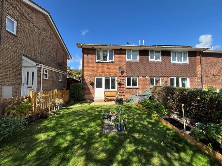 Click the photo for more details of Totland Bay,Isle of Wight