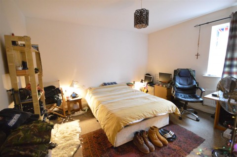 Click the photo for more details of Robins Crescent, Witham St. Hughs, Lincoln