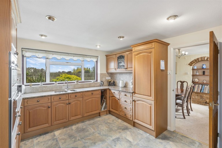 Images for Holland Rise, Kings Sutton, Banbury