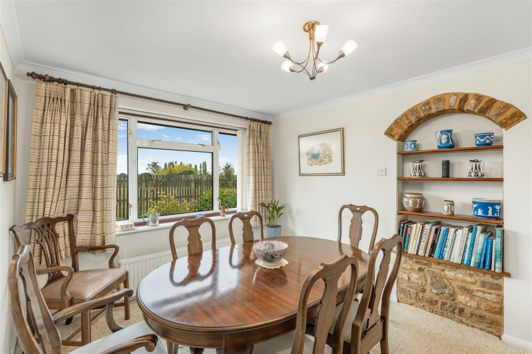 Images for Holland Rise, Kings Sutton, Banbury