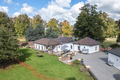 Click the photo for more details of Measham Road, Ashby-De-La-Zouch, LE65