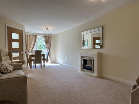 Click the photo for more details of South Molton