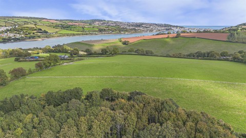 Click the photo for more details of Stokeinteignhead, Torbay Outskirts