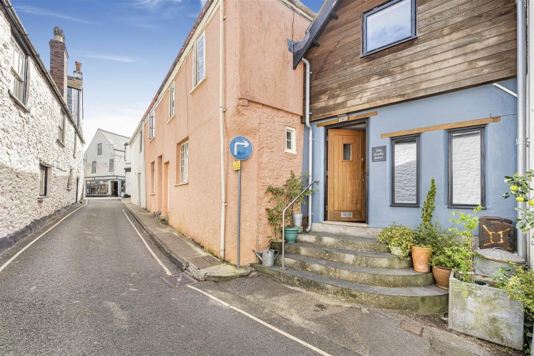 Click the photo for more details of Collins Road, Totnes