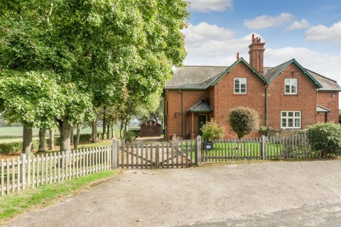 Click the photo for more details of Clifton Lane Cottages, Thorpe Constantine, B79