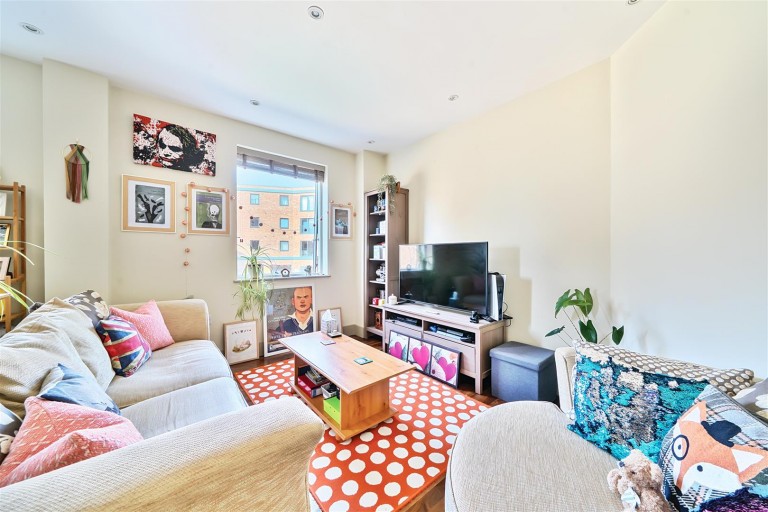 Images for Hop House, Brewery Square, Dorchester, Dorset