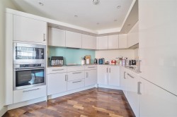 Images for Hop House, Brewery Square, Dorchester, Dorset
