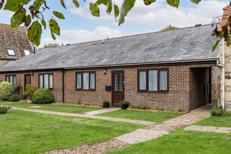 Images for Afton Barns, Freshwater