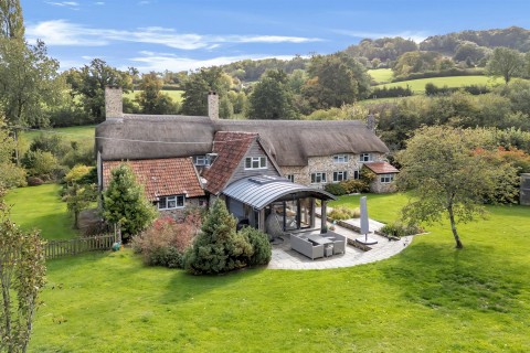 Click the photo for more details of Farway, Colyton