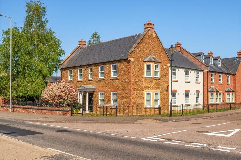 Images for Reffield Close, Towcester, NN12