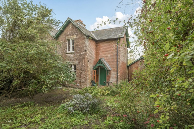 Click the photo for more details of Faulstone Lane, Bishopstone
