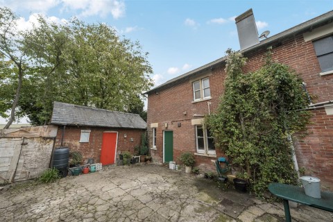 Click the photo for more details of Faulstone Lane, Bishopstone