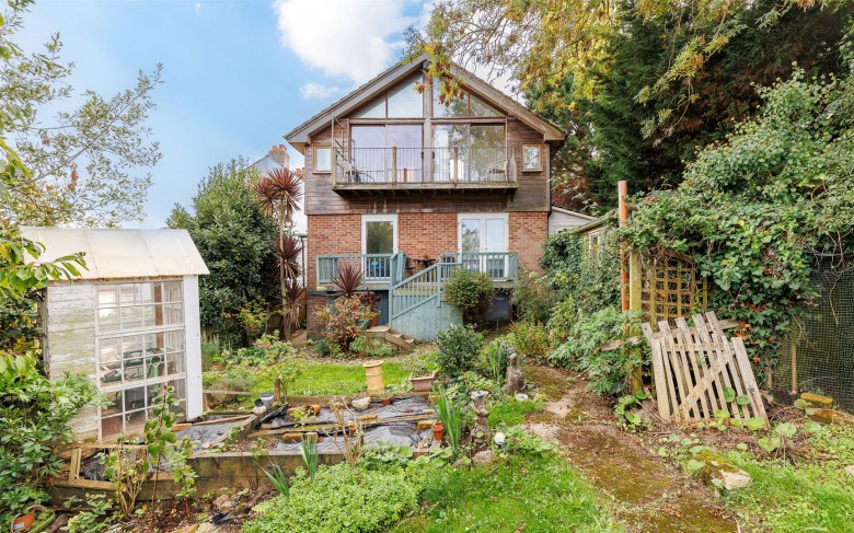 Click the photo for more details of Gurnard, Isle of Wight