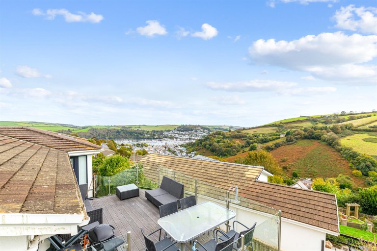 Images for Churchfields, Dartmouth