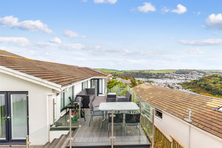 Images for Churchfields, Dartmouth