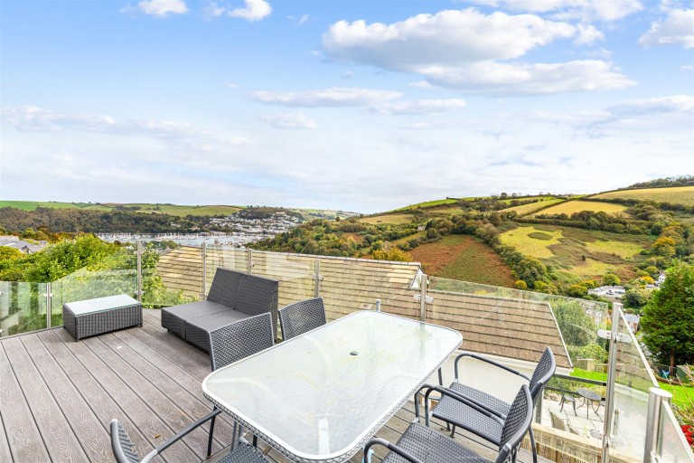 Images for Churchfields, Dartmouth