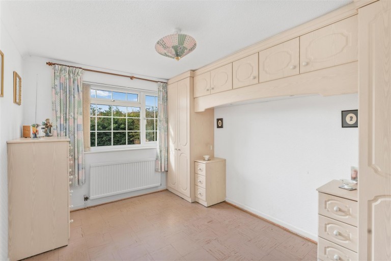 Images for Sycamore Drive, Banbury - no onward chain
