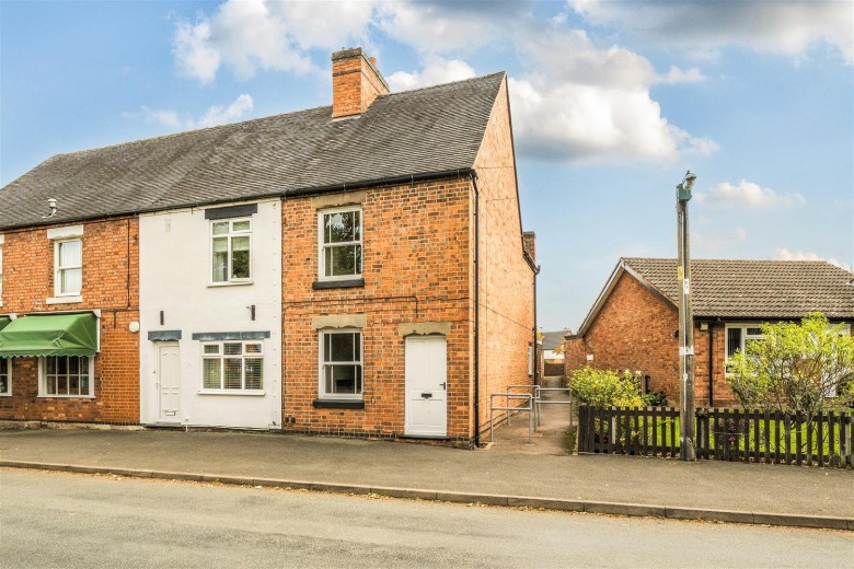 Click the photo for more details of Main Road, Harlaston, B79