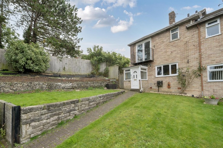 Click the photo for more details of Fishers Close, Blandford Forum