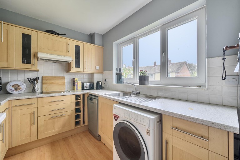 Images for Fishers Close, Blandford Forum