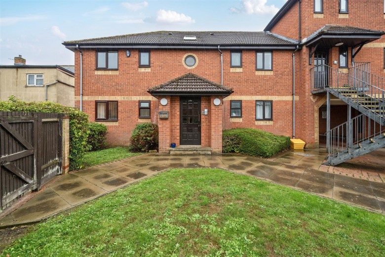 Click the photo for more details of Islington Road, Towcester, NN12