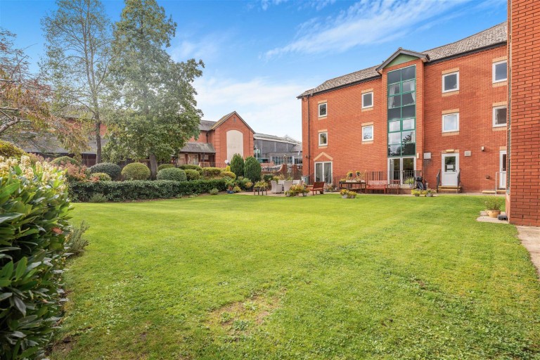 Images for Chamberlaine Court, Spiceball Park Road, Banbury