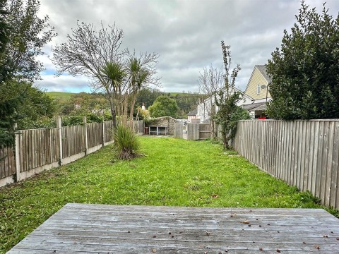 Click the photo for more details of Knowle, Braunton