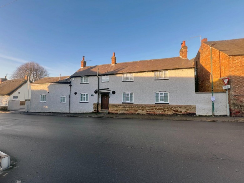 Click the photo for more details of Main Street, Houghton-On-The-Hill, Leicestershire