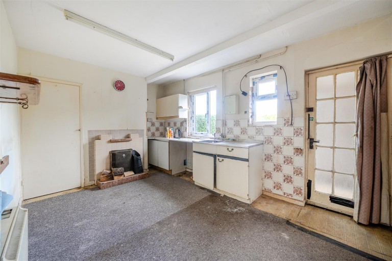 Images for Main Road, Shutlanger, NN12