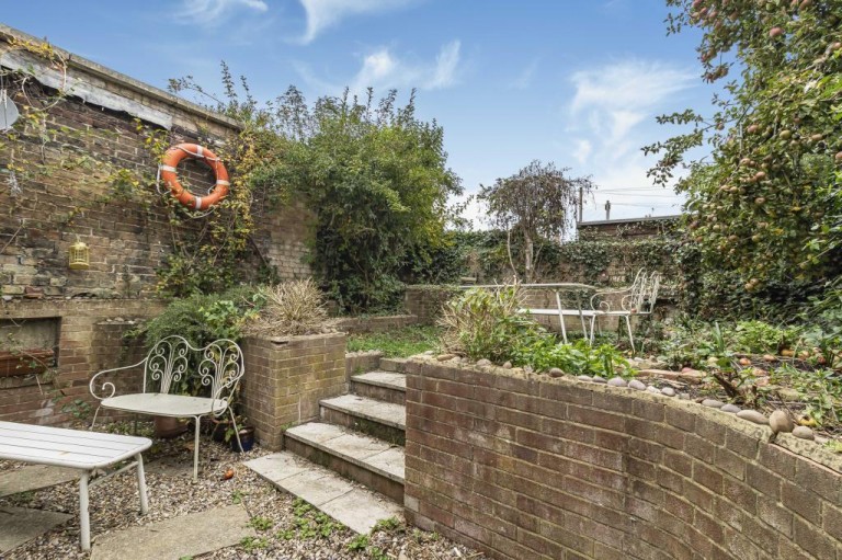 Images for Victoria Street, Ely