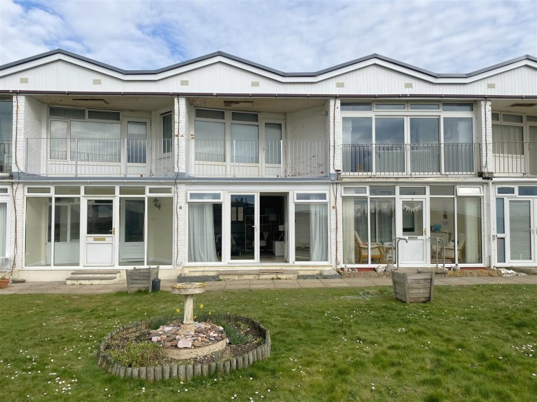 Click the photo for more details of Kingfisher Court, West Bay, Bridport