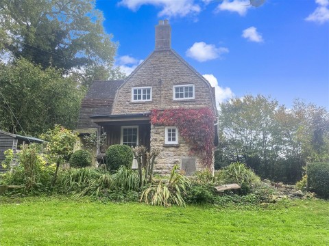 Click the photo for more details of Purse Caundle