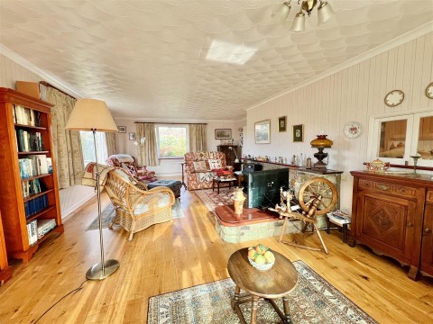 Click the photo for more details of Shorwell, Isle of Wight