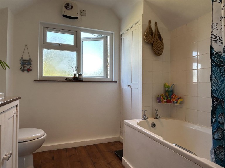 Images for Wembworthy