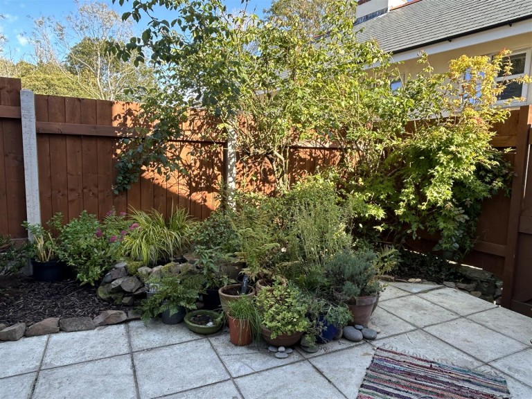 Images for Wembworthy