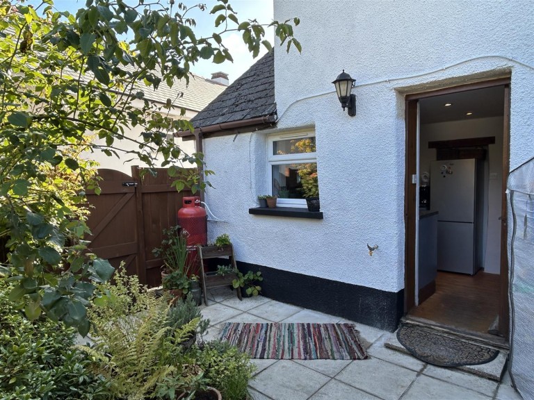 Images for Wembworthy