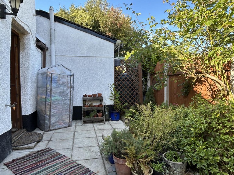 Images for Wembworthy