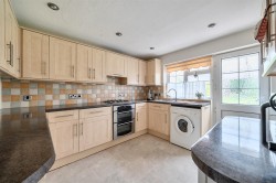 Images for Lime Tree Avenue, Yeovil