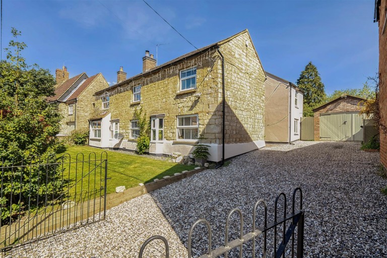 Images for High Street, Greens Norton, NN12