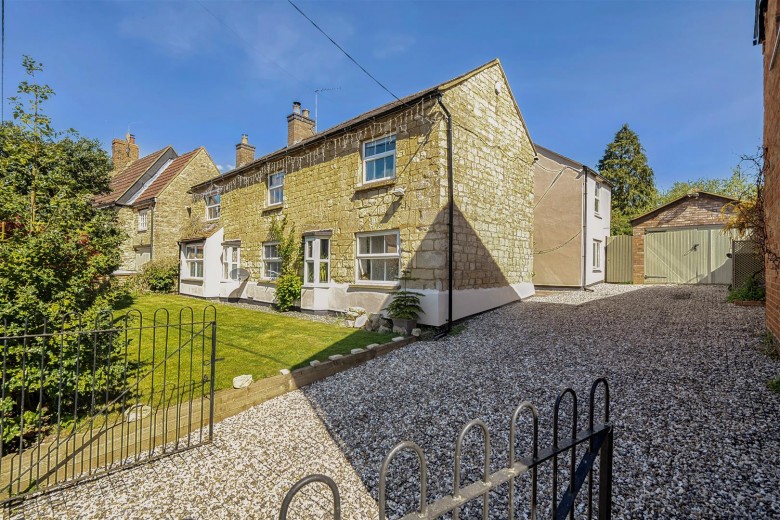 Click the photo for more details of High Street, Greens Norton, NN12